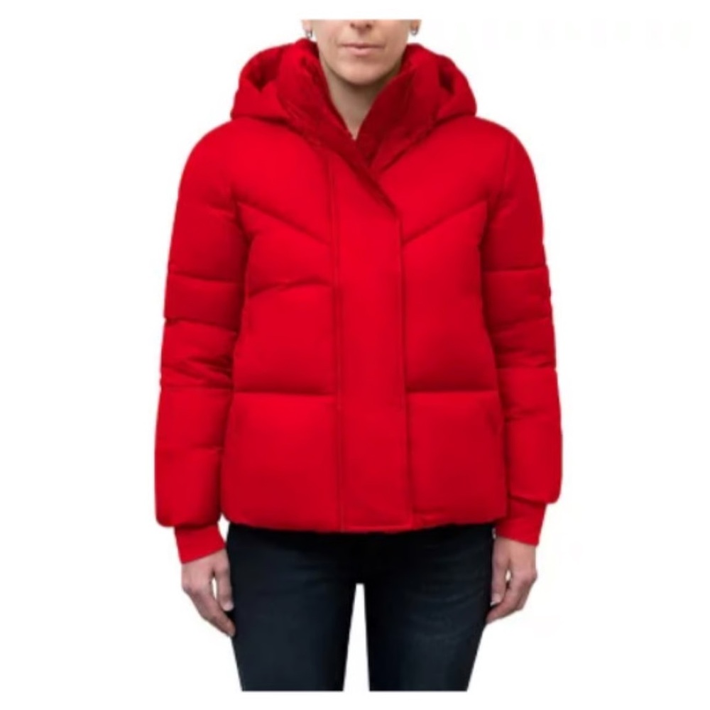 NWT BCBGeneration Red Puffer Jacket – Medium